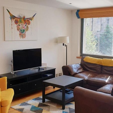 Altido Alluring 3Br Apt Near The Centre With Parking Edinburgh Exterior foto
