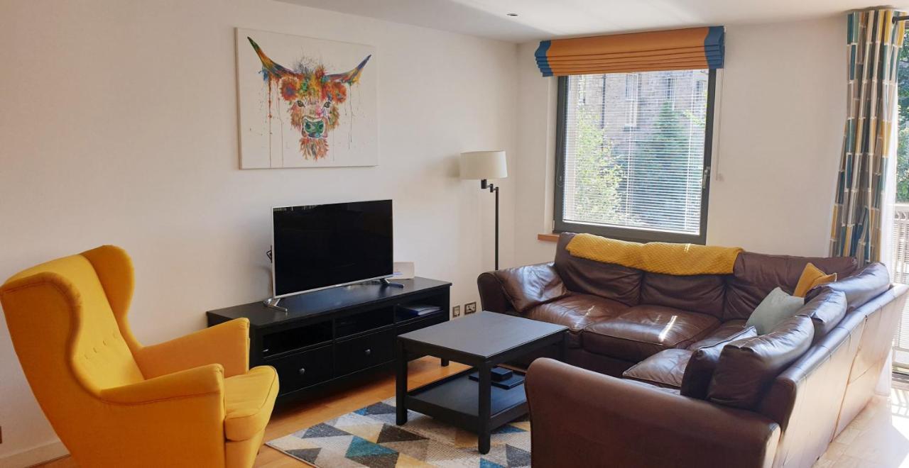 Altido Alluring 3Br Apt Near The Centre With Parking Edinburgh Exterior foto
