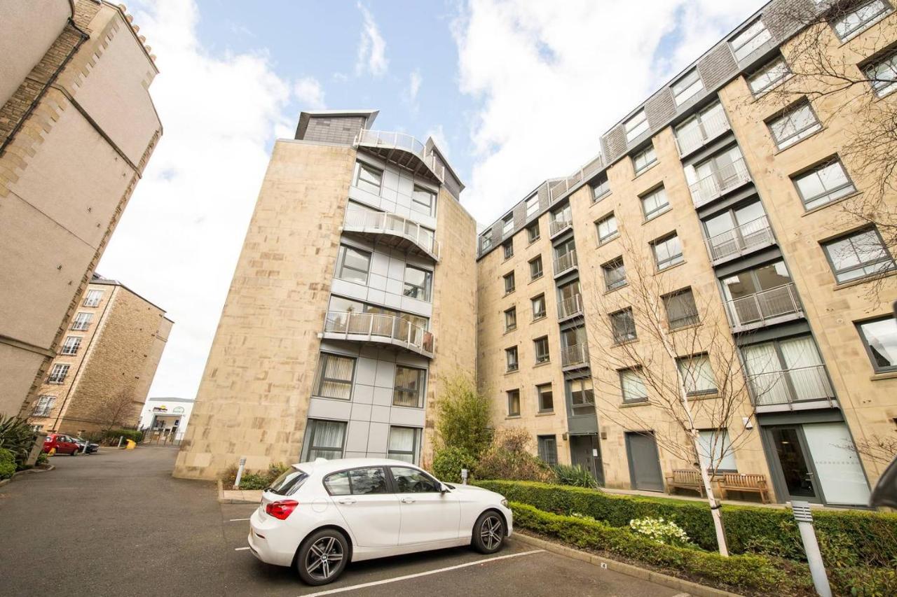 Altido Alluring 3Br Apt Near The Centre With Parking Edinburgh Exterior foto